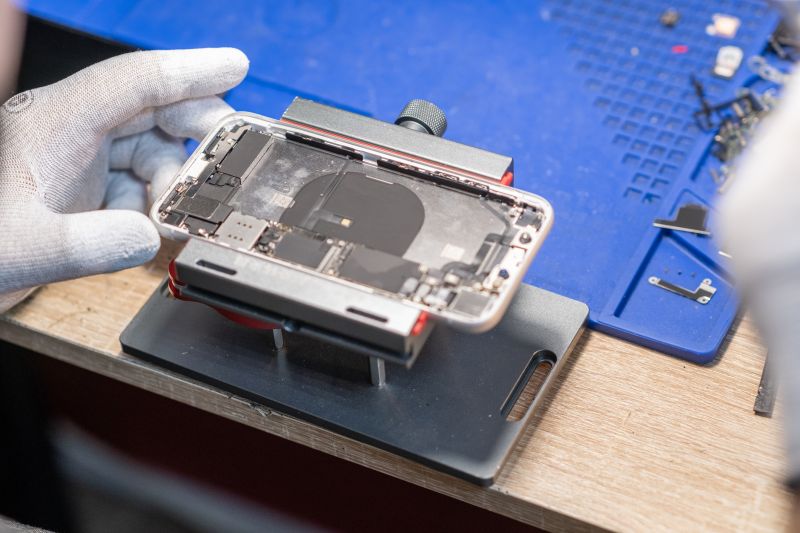Extend the lifespan of your device with professional fixes